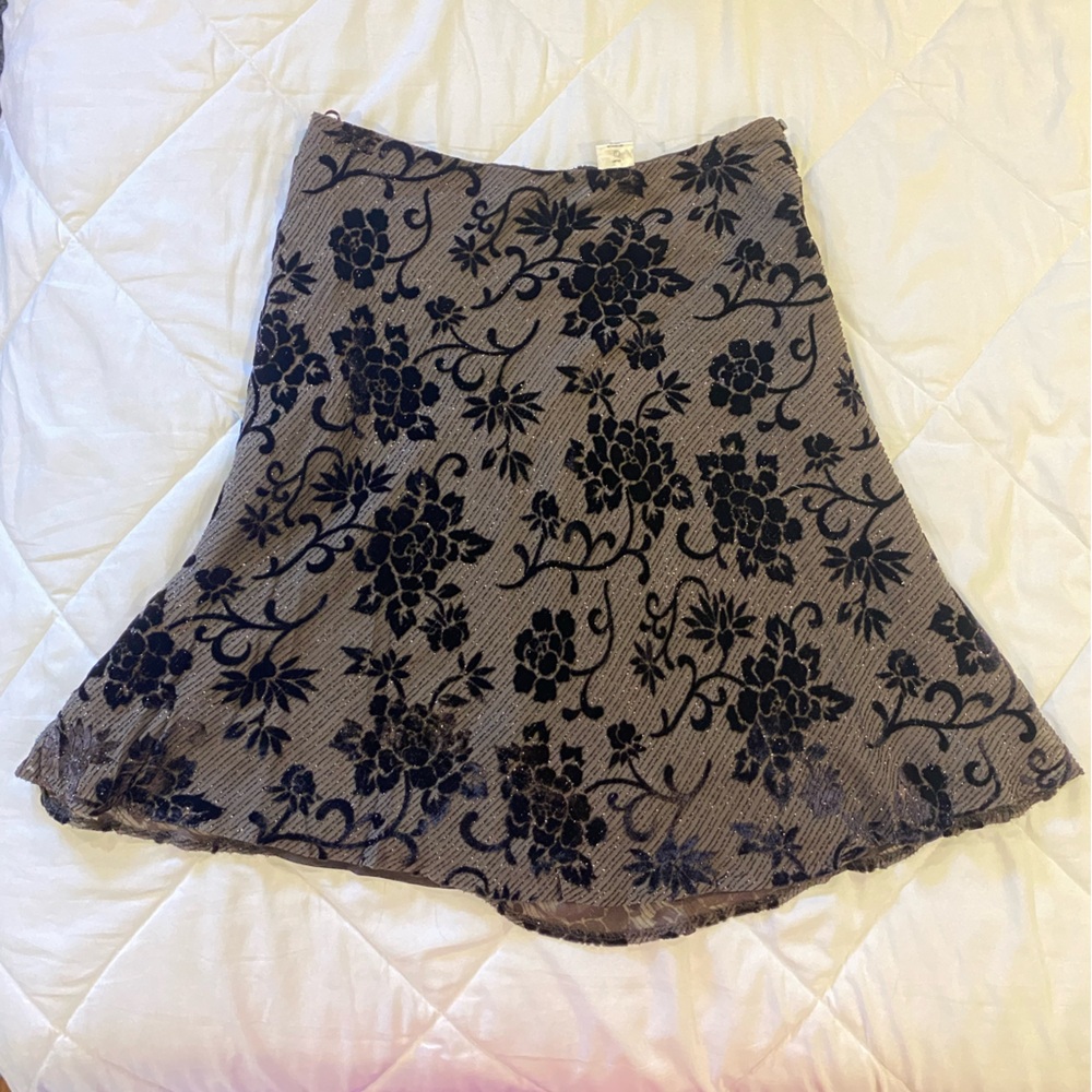 CASSANI Black Velvet Burnout Floral Skirt – Metallic Thread- Size 12 – NWOT